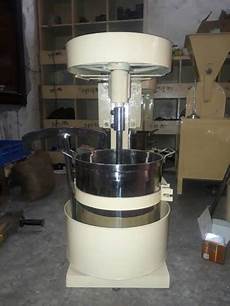 Cream Sandwiching Machinery