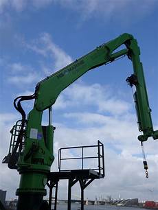 Hydraulic Cranes
