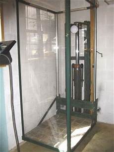 Hydraulic Lifts