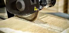 Miter Cutting Machines