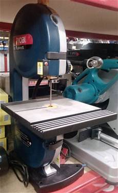 Saw Machine